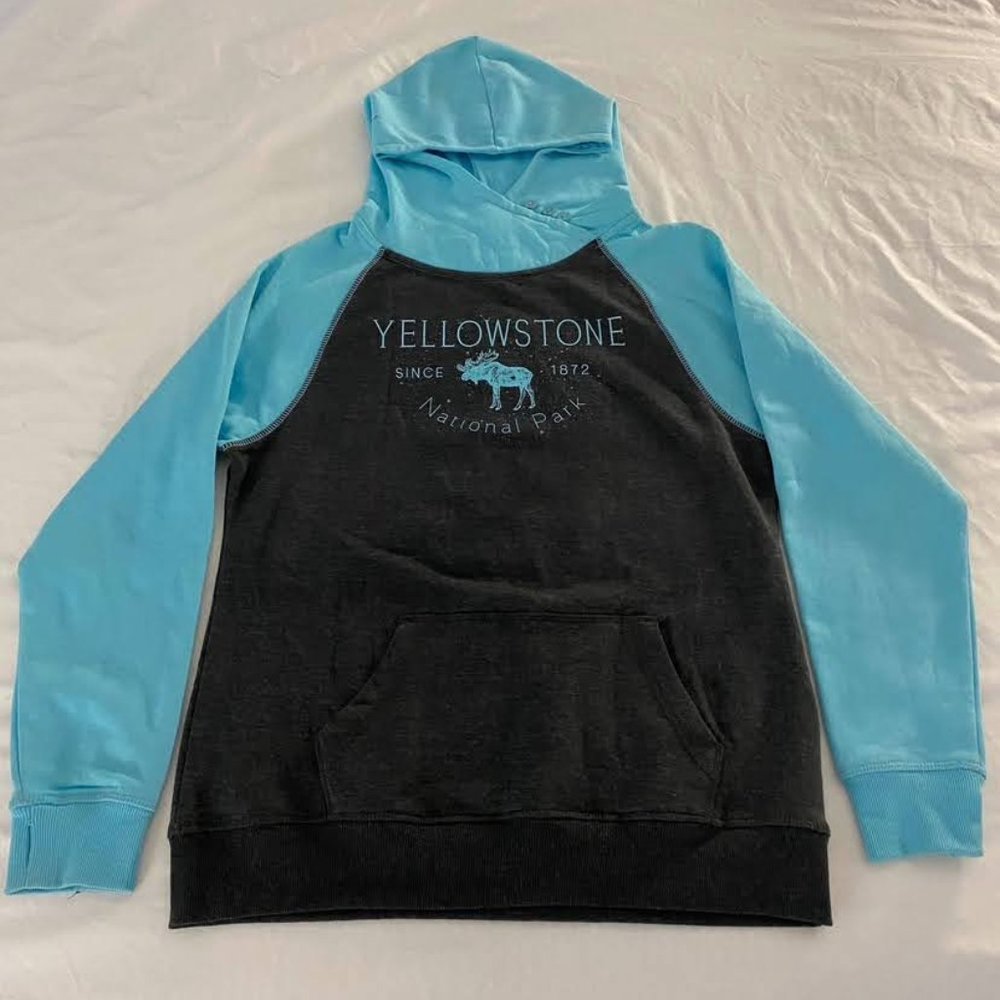 Yellowstone National Park Hoodie Size medium